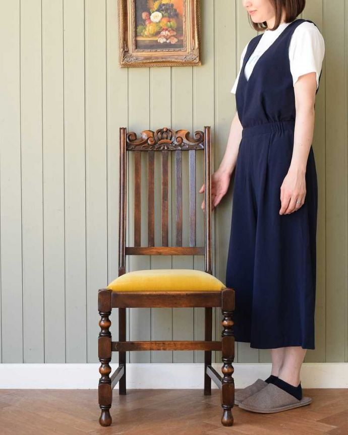 英国アンティークのダイニングチェア