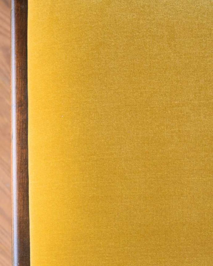 アンティークチェアの座面の生地