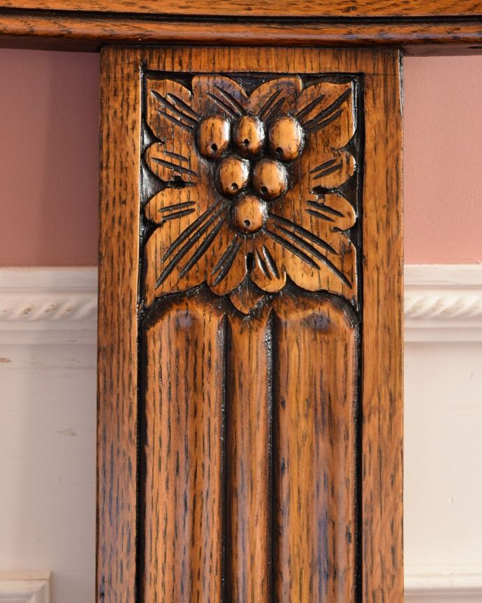 アンティークチェアの装飾