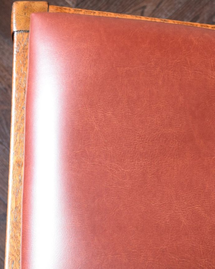 アンティークチェアの座面の生地