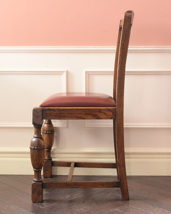 アンティークの椅子の側面