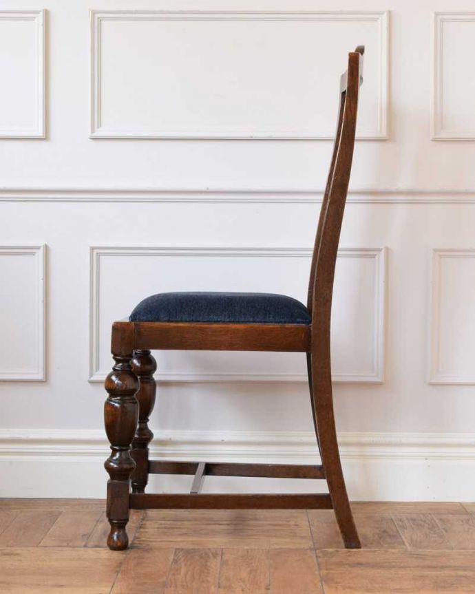 アンティークの椅子の側面