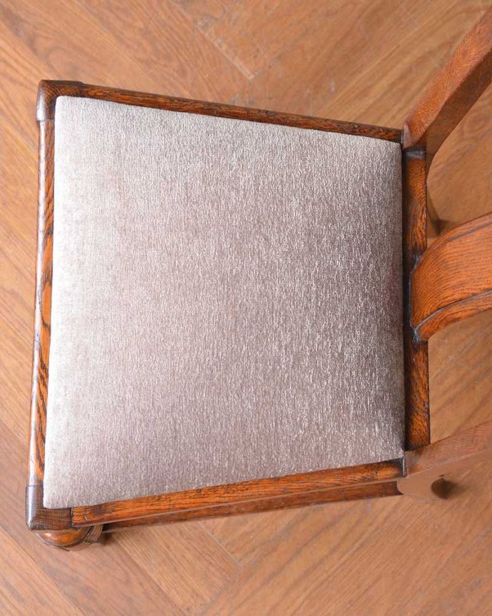 アンティークの椅子の座面