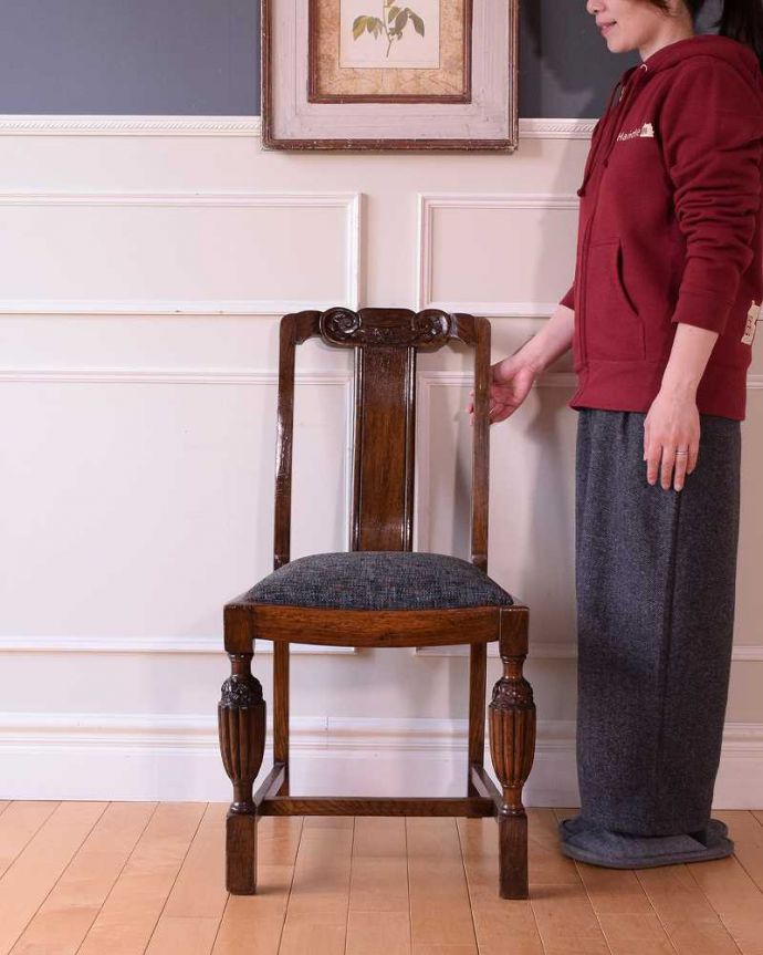 英国アンティークのダイニングチェア