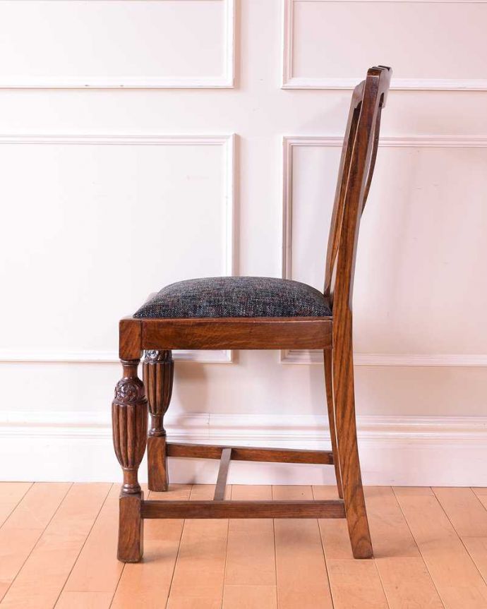 アンティークの椅子の側面