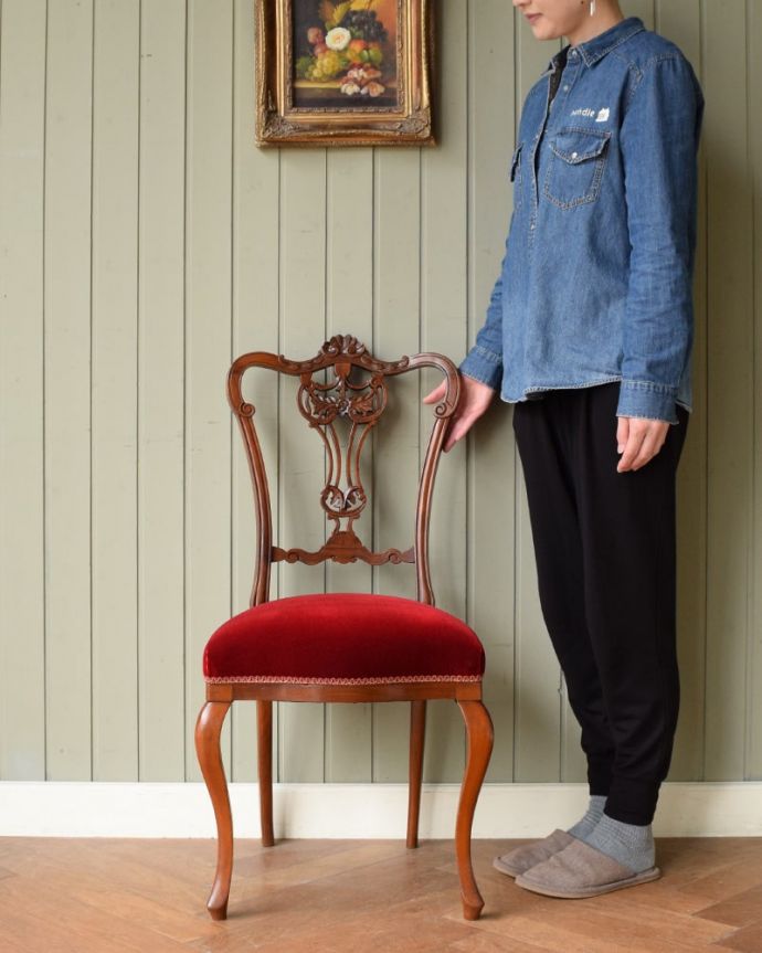 英国アンティークのサロンチェア