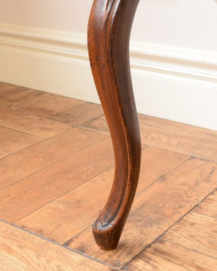 アンティーク椅子の脚