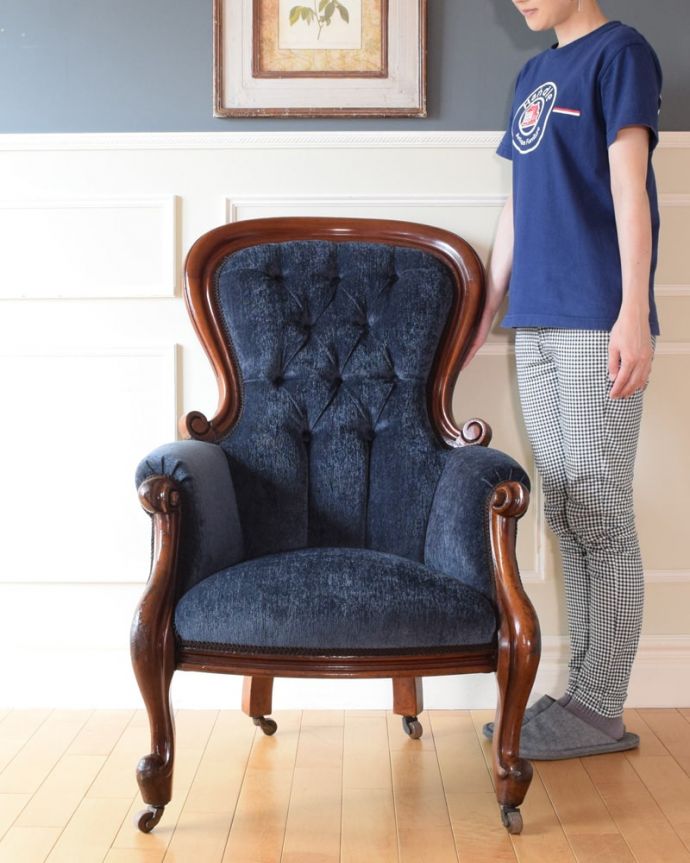 パーソナルチェア アンティークチェア・椅子 イージーチェアー 赤ちゃんとお母さんのために作られた椅子授乳のためだけに造られたナーシングチェア。(q-408-c)