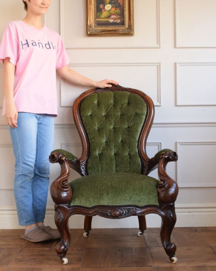 パーソナルチェア アンティークチェア・椅子 イージーチェアー 赤ちゃんとお母さんのために作られた椅子授乳のためだけに造られたナーシングチェア。(q-411-c)