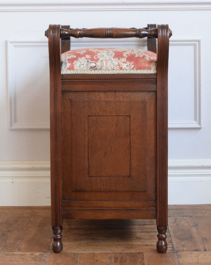 スツール・オットマン・ベンチ アンティークチェア・椅子 スツール 気品の感じられる横顔どの角度から見ても優雅なフォルムは変りません。(q-413-c)