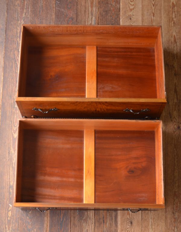 アンティーク家具　フランスのアンティーク家具、美しいチェストオブドロワーズ。引き出しもキレイに修復してありますので、いろんなものを収納して下さい。(q-414-f)