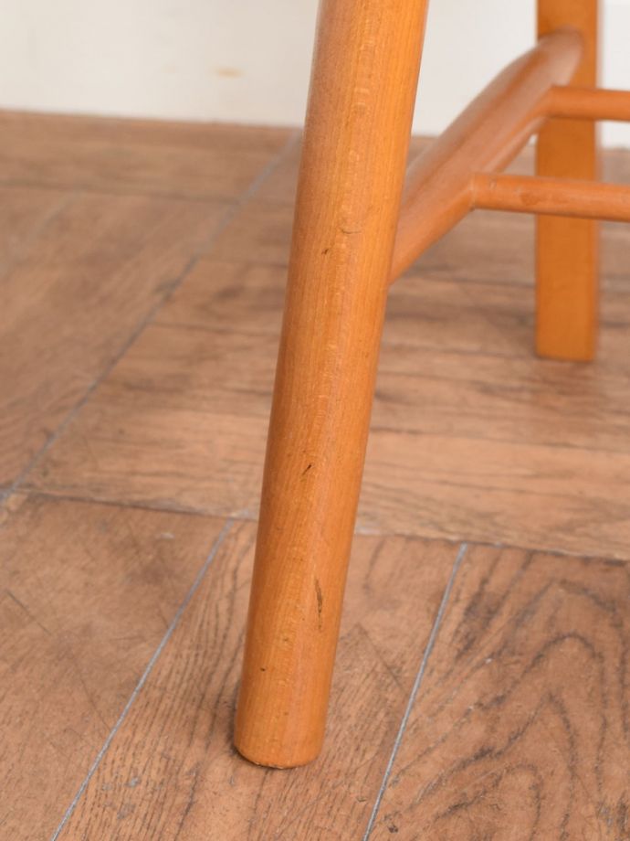 アンティークチェアの脚