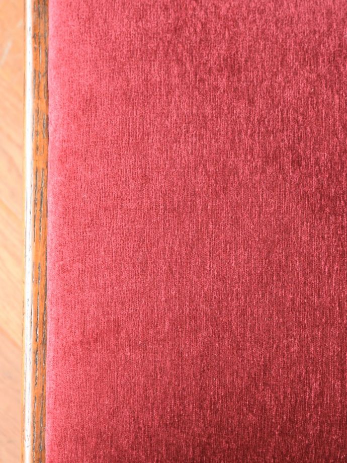 オークチェアの生地を近くで見ると・・・