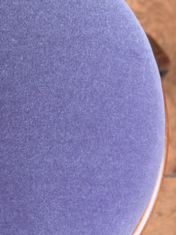 アンティークスツールの生地