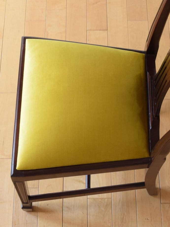 アンティークの椅子の座面