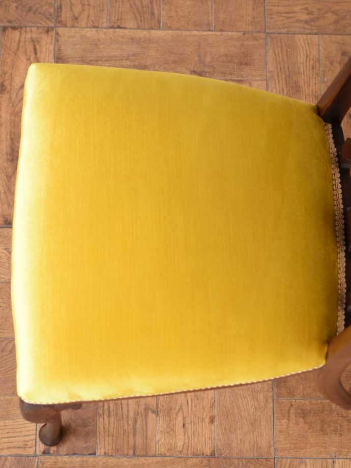 アンティークの椅子の座面