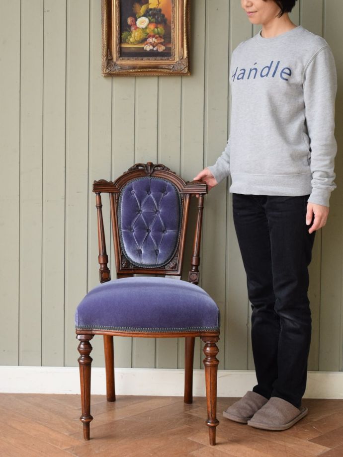 英国アンティークのサロンチェア