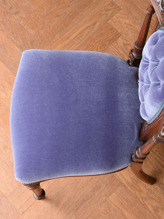 アンティークの椅子の座面