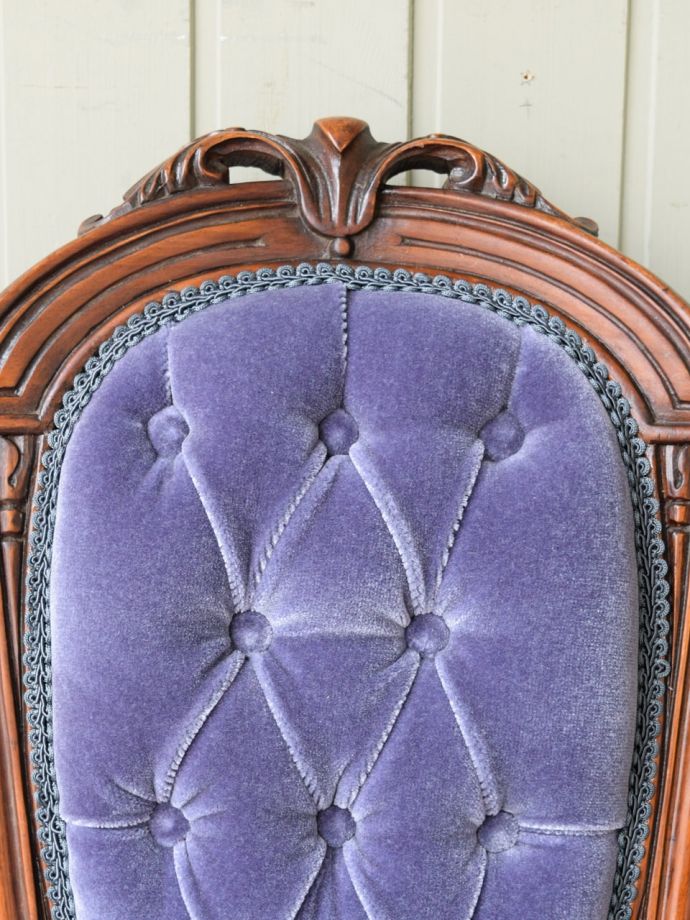 英国アンティークらしい装飾