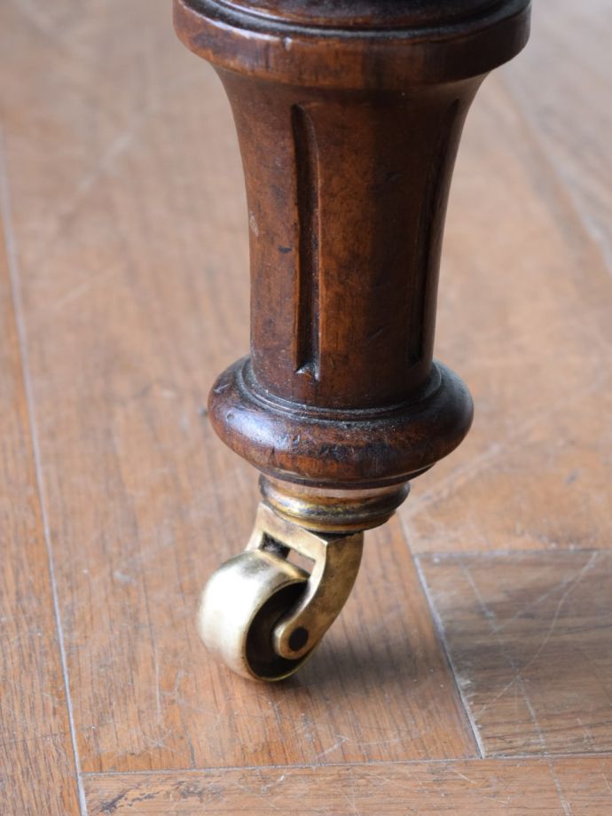 アンティーク椅子の脚