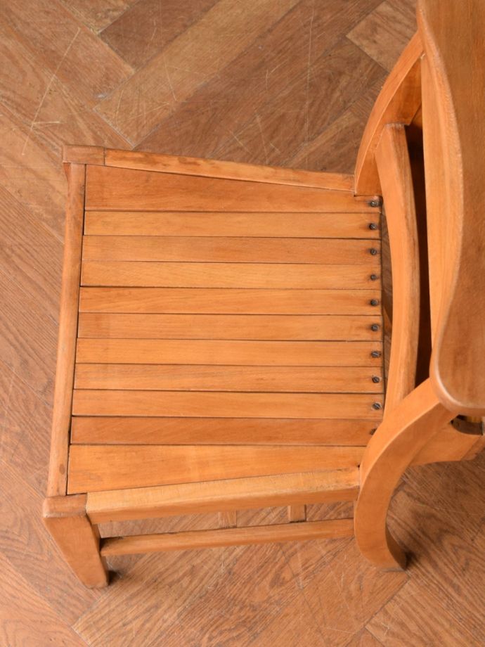 チャペルチェアの座面