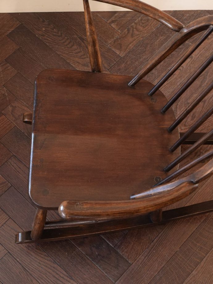 ロッキングチェアの座面