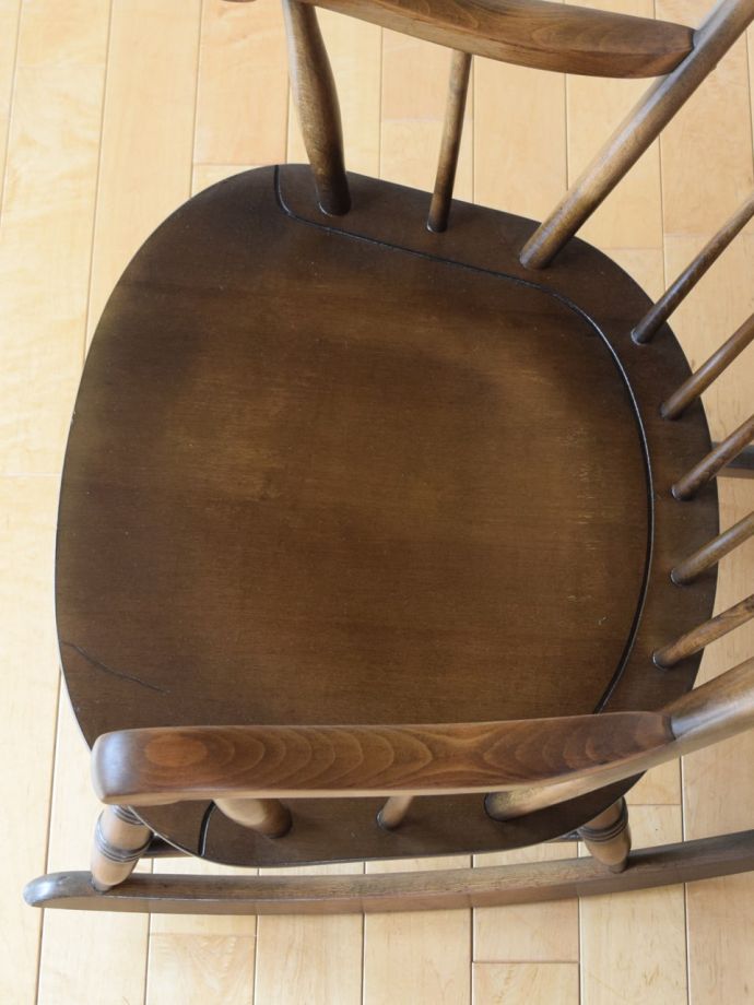 ロッキングチェアの座面