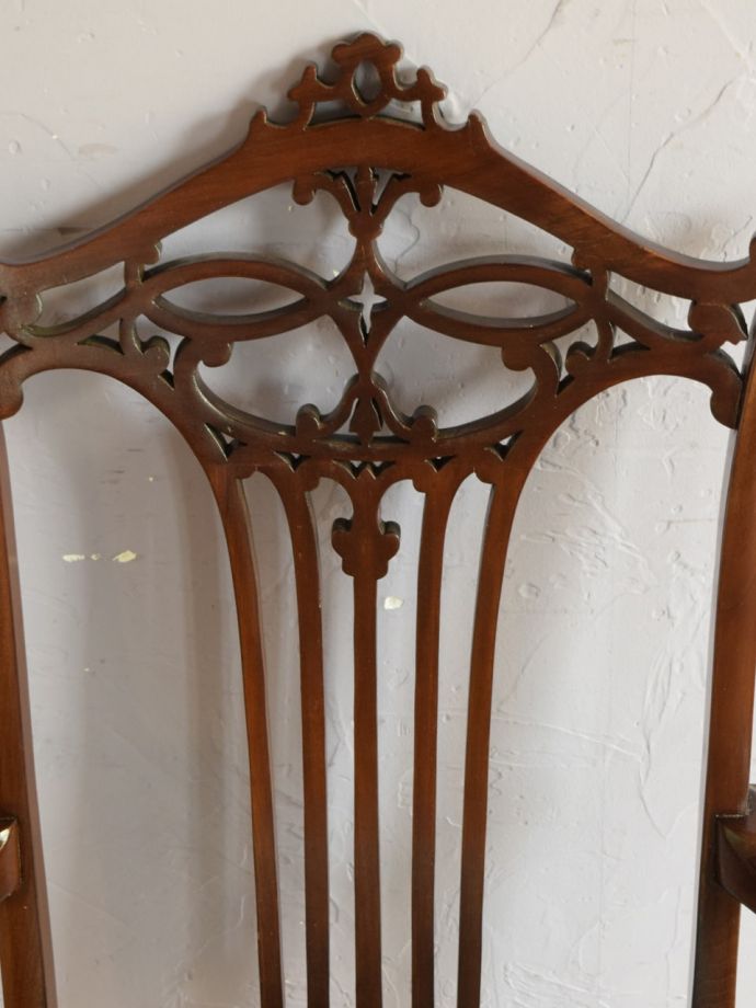 英国アンティークらしい装飾