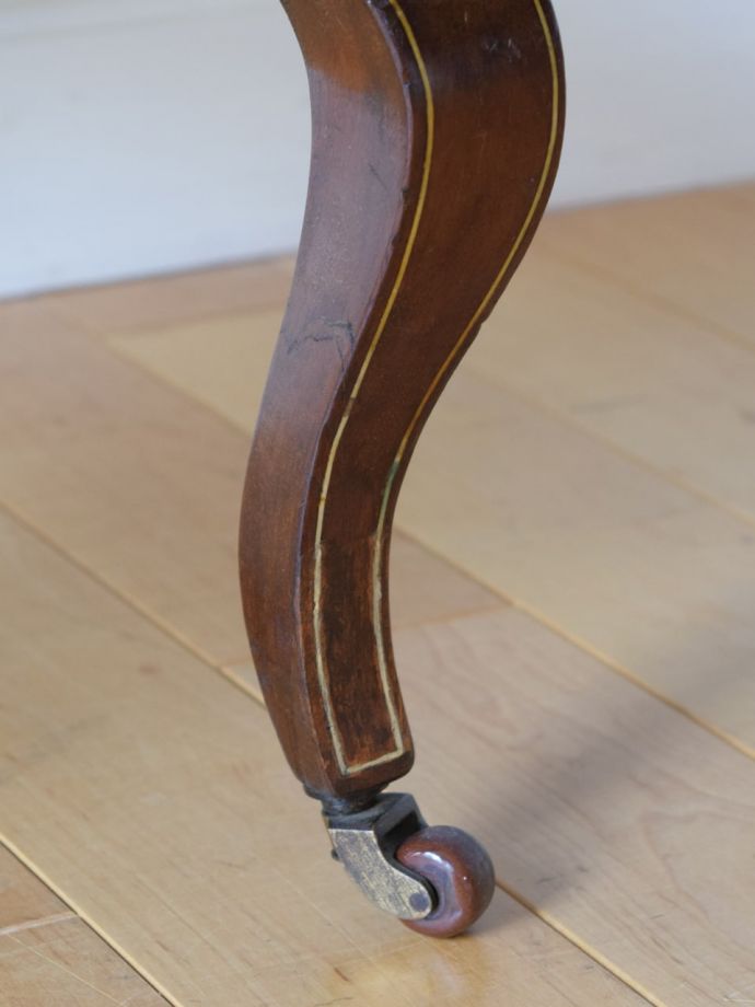 アンティーク椅子の脚