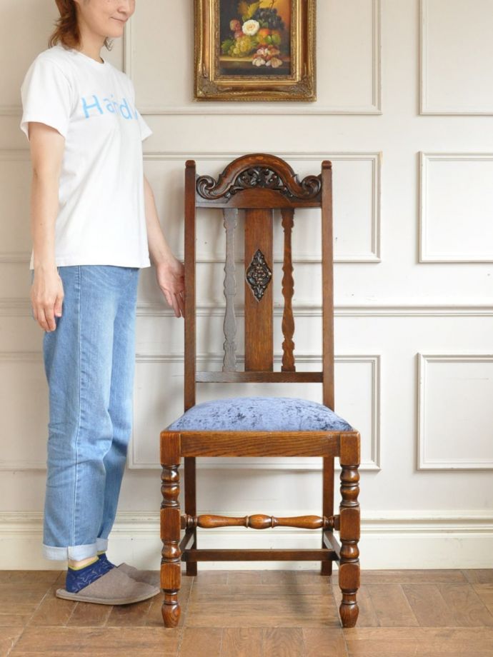 英国アンティークのダイニングチェア