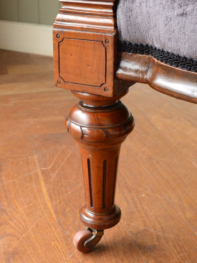 アンティーク椅子の脚