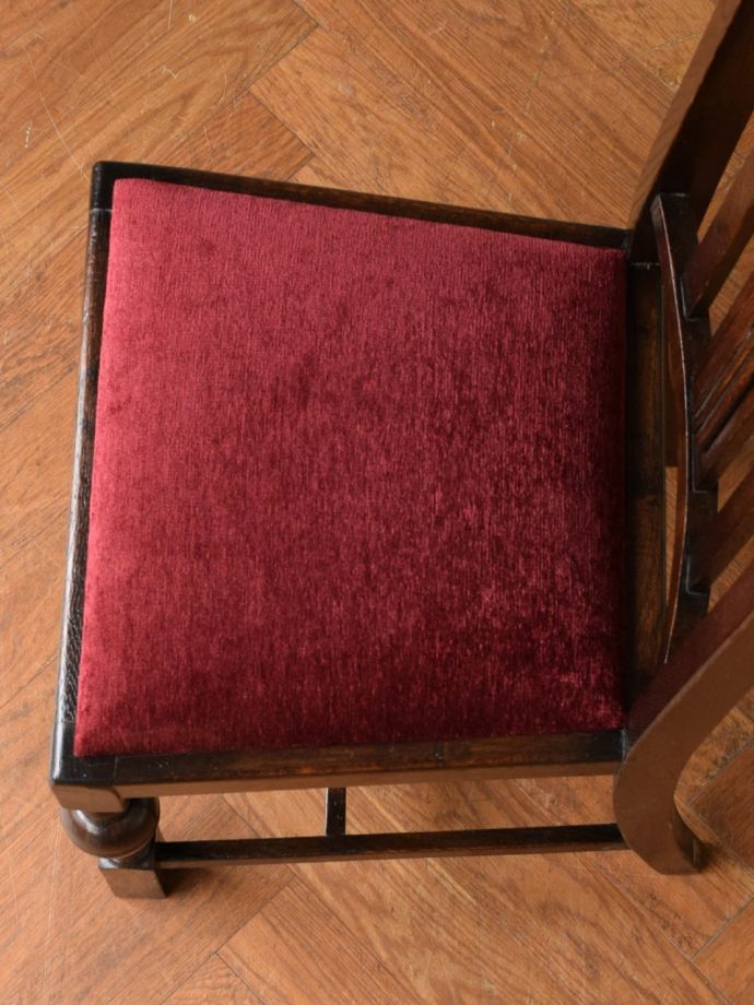 アンティークの椅子の座面