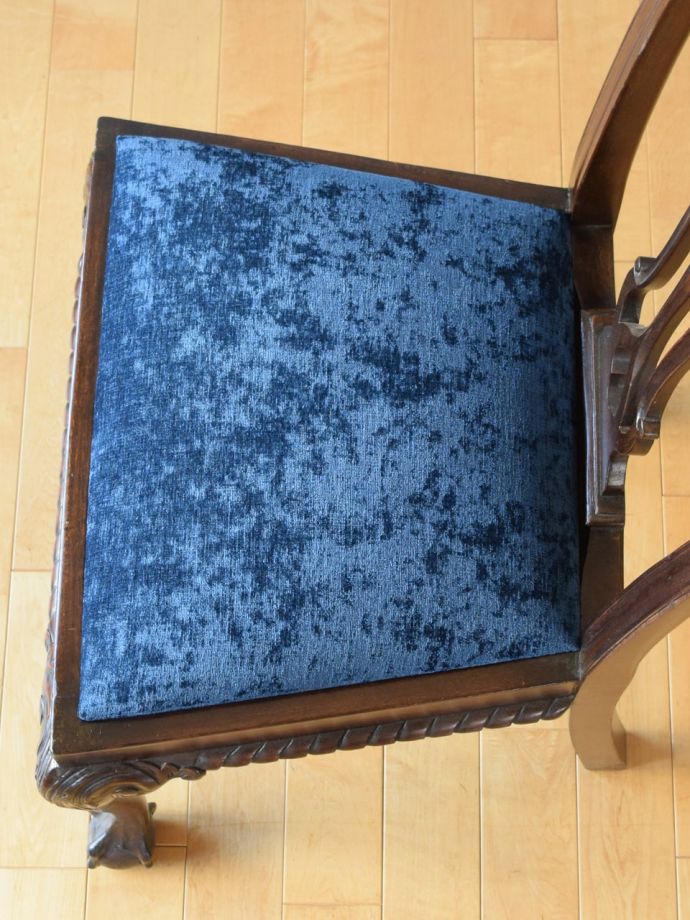 アンティークの椅子の座面