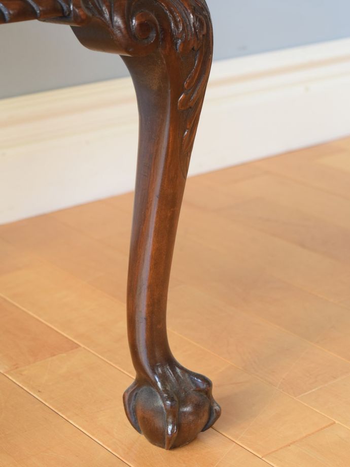 アンティーク椅子の脚