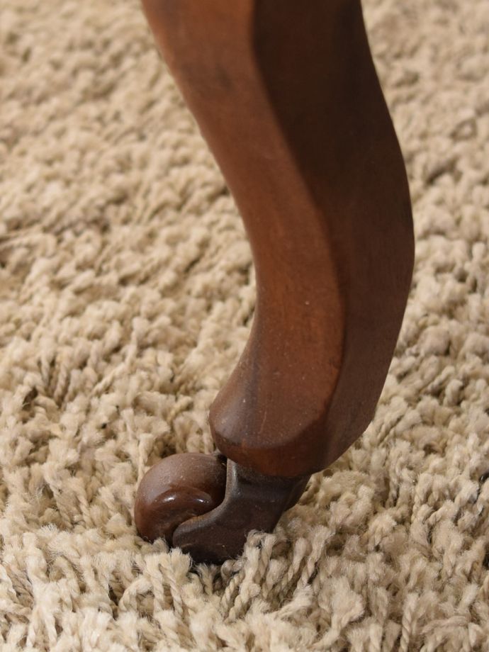 アンティーク椅子の脚