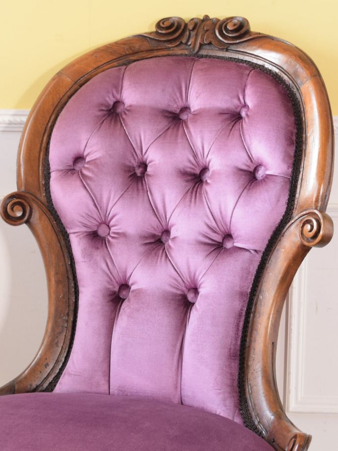 贅沢な美しさはアンティークの証