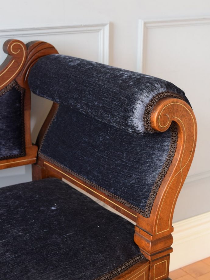 セティの肘掛け