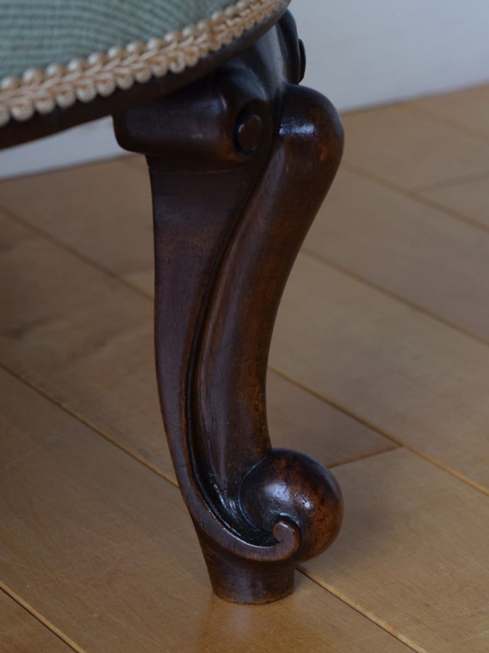 アンティークの美しい椅子、プチポワンのフットスツール(q-470-c