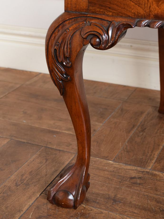 アンティーク椅子の脚