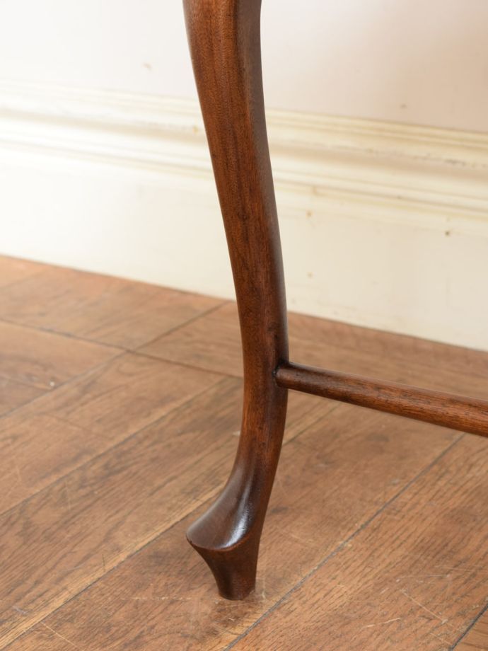 アンティーク椅子の脚