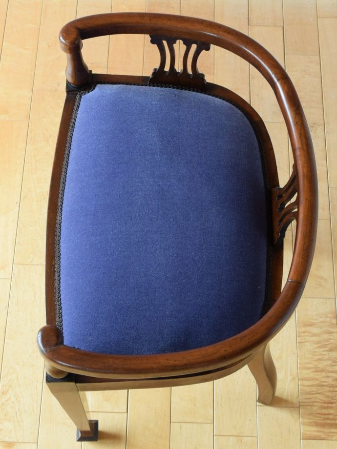 アンティークの椅子の座面