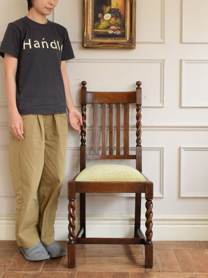 英国アンティークのダイニングチェア