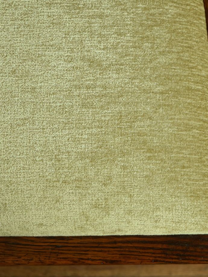 アンティークチェアの座面の生地