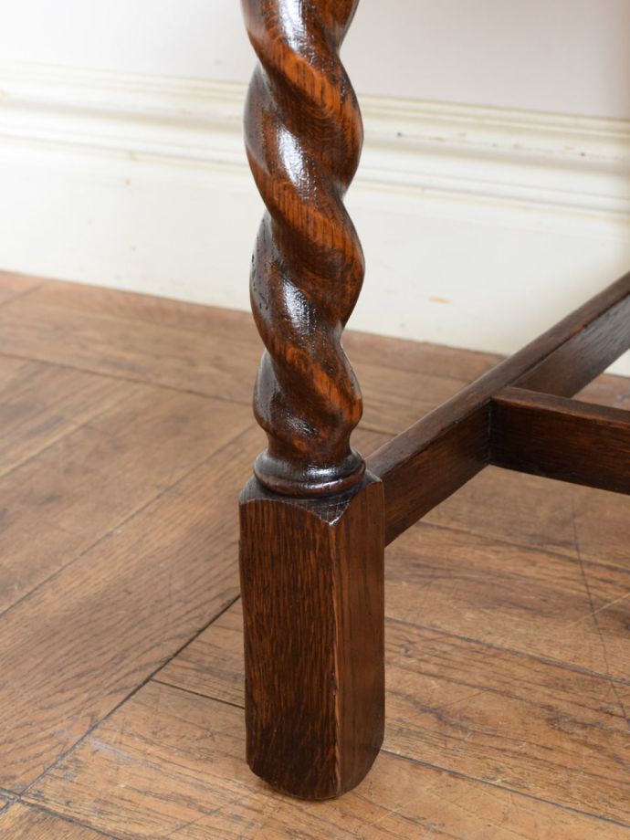 アンティーク椅子の脚