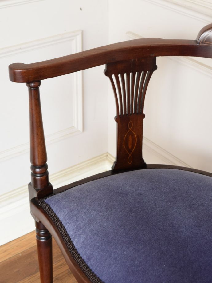 コーナーチェアのアーム