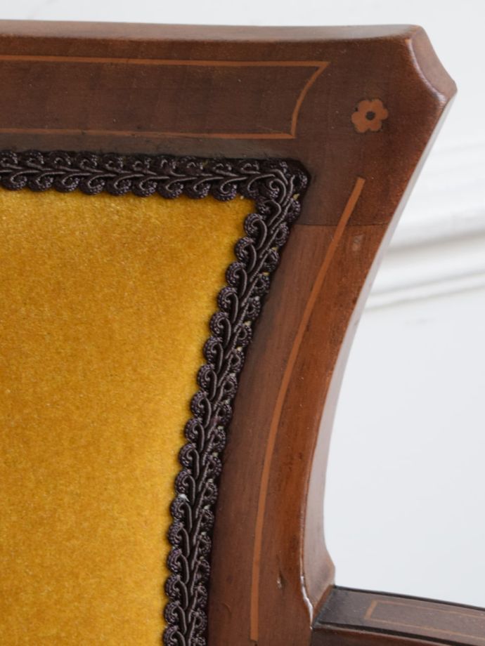 アンティークチェアの装飾