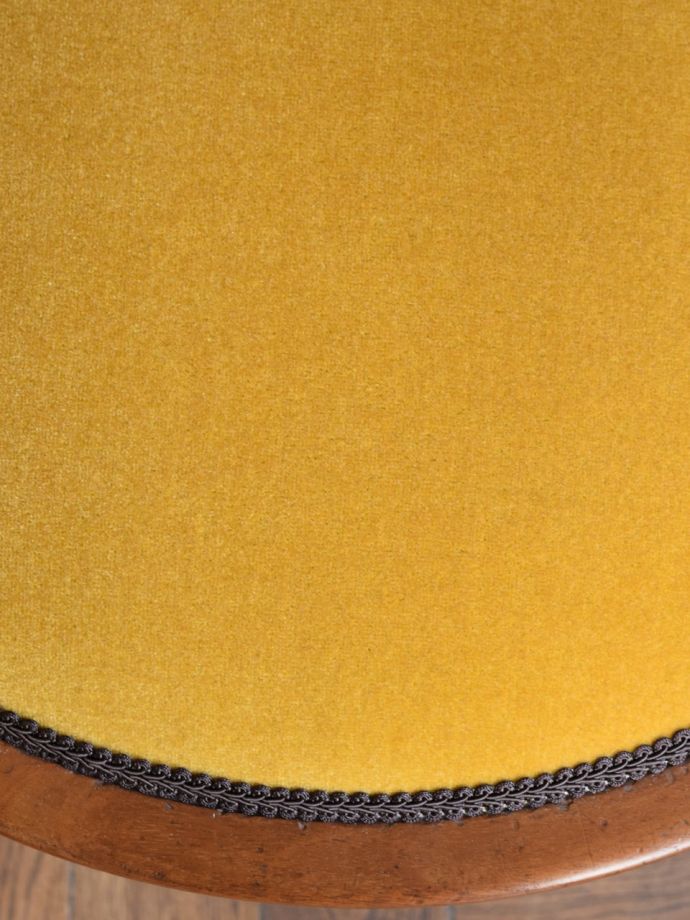 サロンチェアの座面の生地