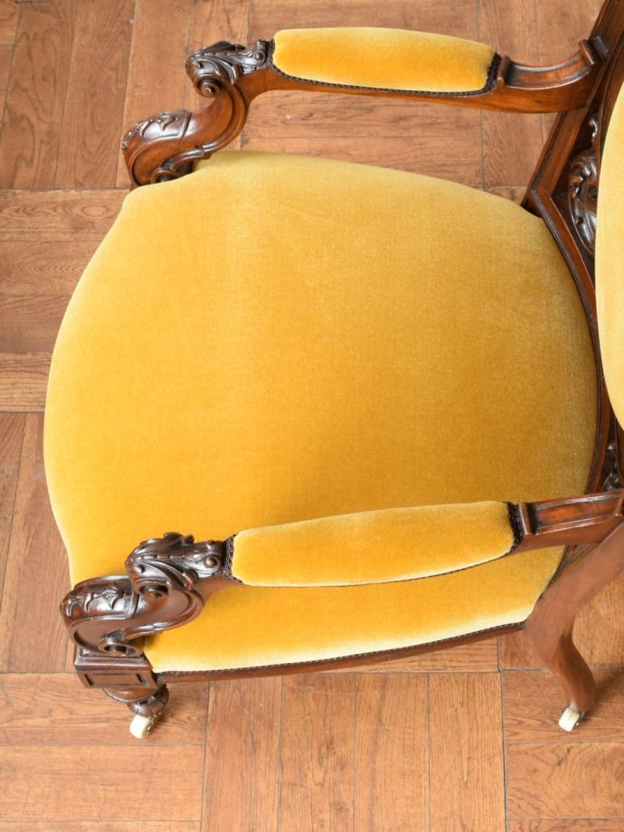 アンティークの椅子の座面