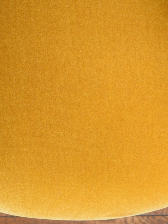 パーソナルチェアの座面の生地