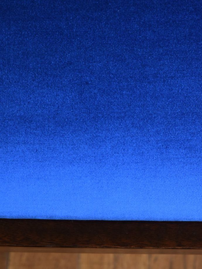 アンティークスツールの生地